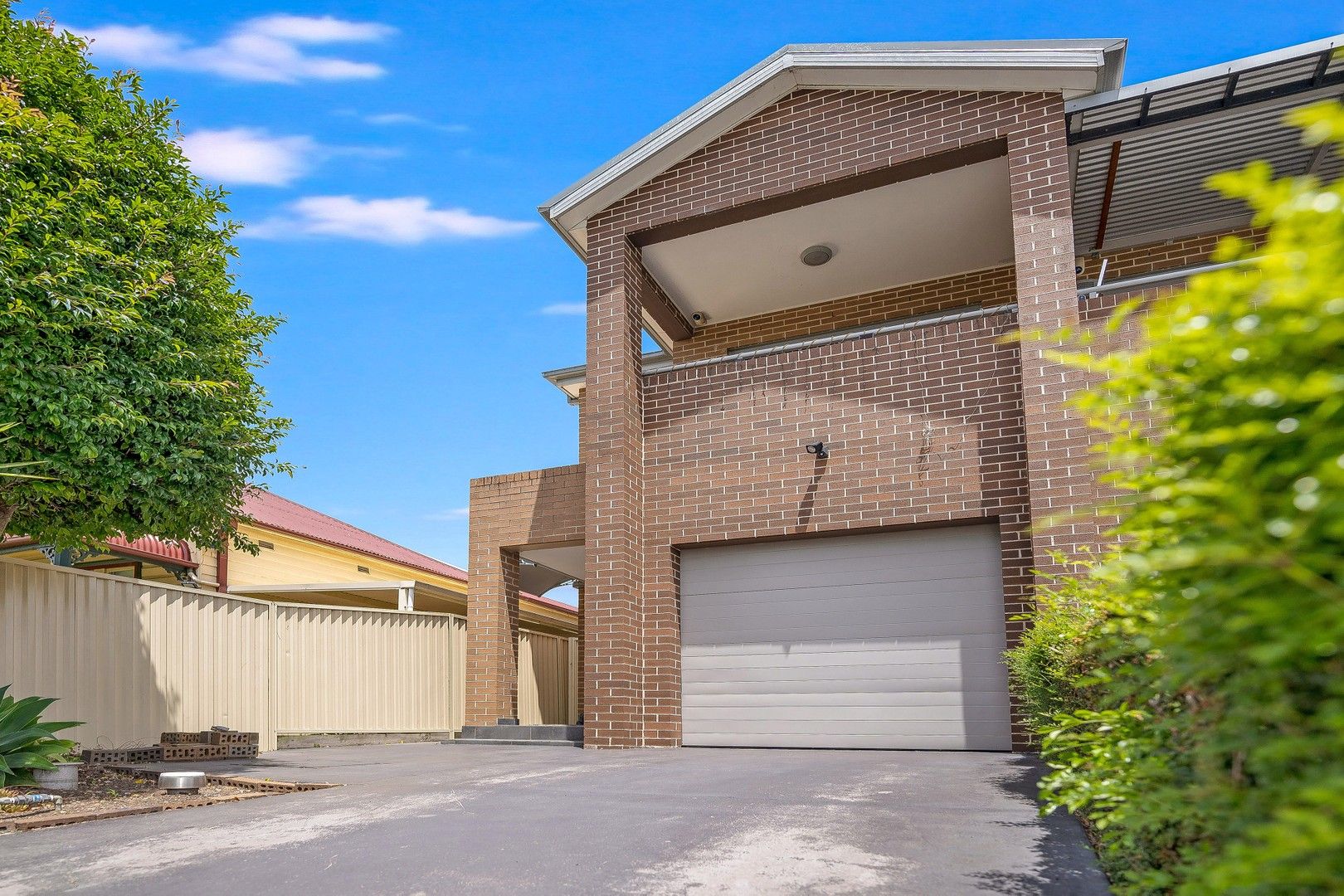 3 bedrooms Duplex in 31 Carruthers Street PENSHURST NSW, 2222