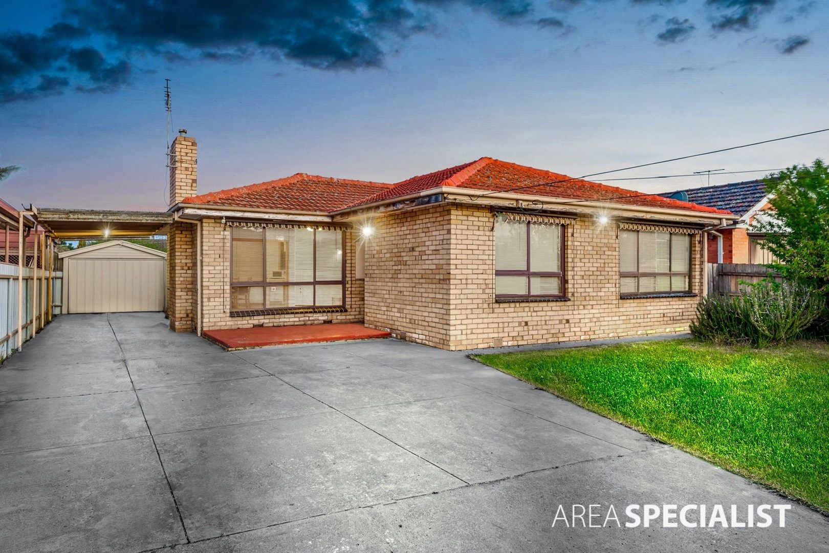 30 Leslie Street, St Albans VIC 3021, Image 0