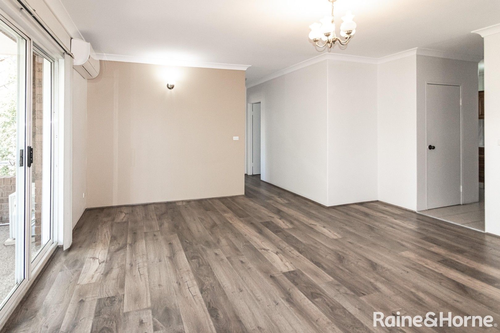 2 bedrooms Apartment / Unit / Flat in 4/4-6 Thomas Street PARRAMATTA NSW, 2150