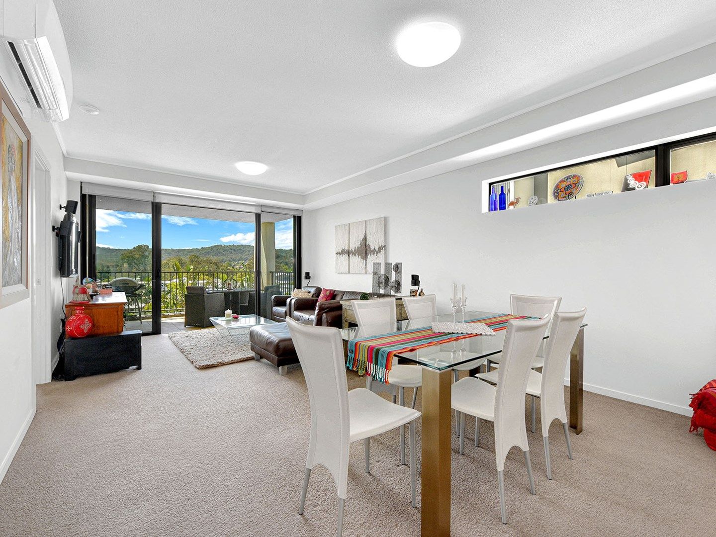 1306/16 Surbiton Court, Carindale QLD 4152, Image 2