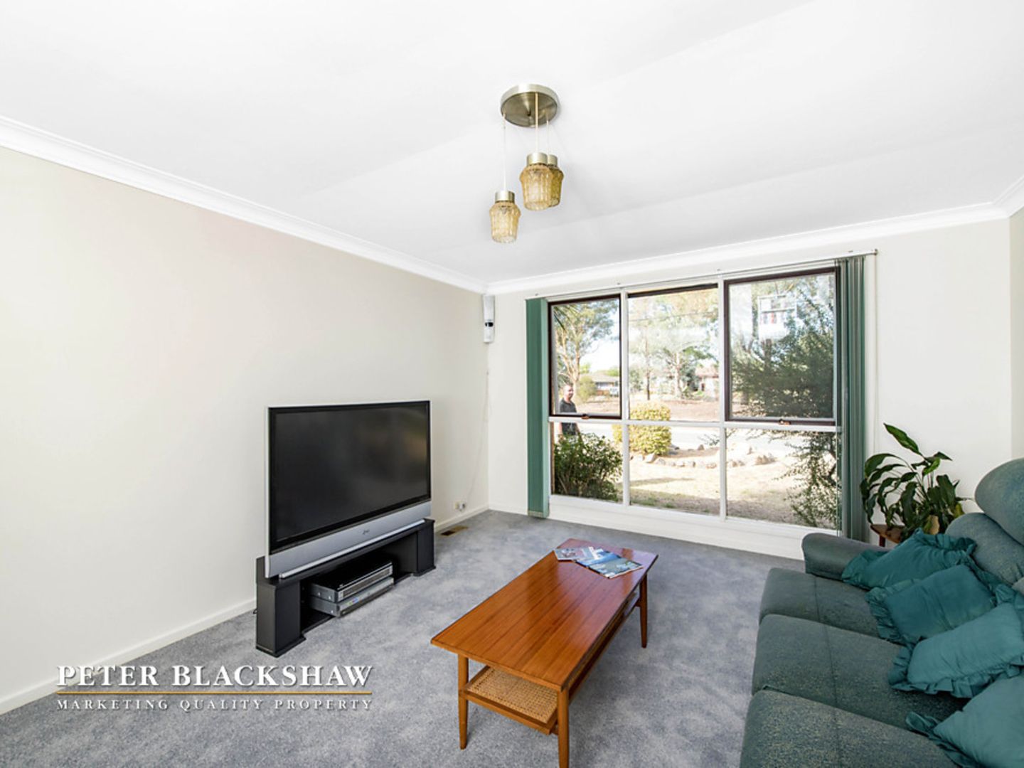 330 Southern Cross Drive, Macgregor ACT 2615, Image 2