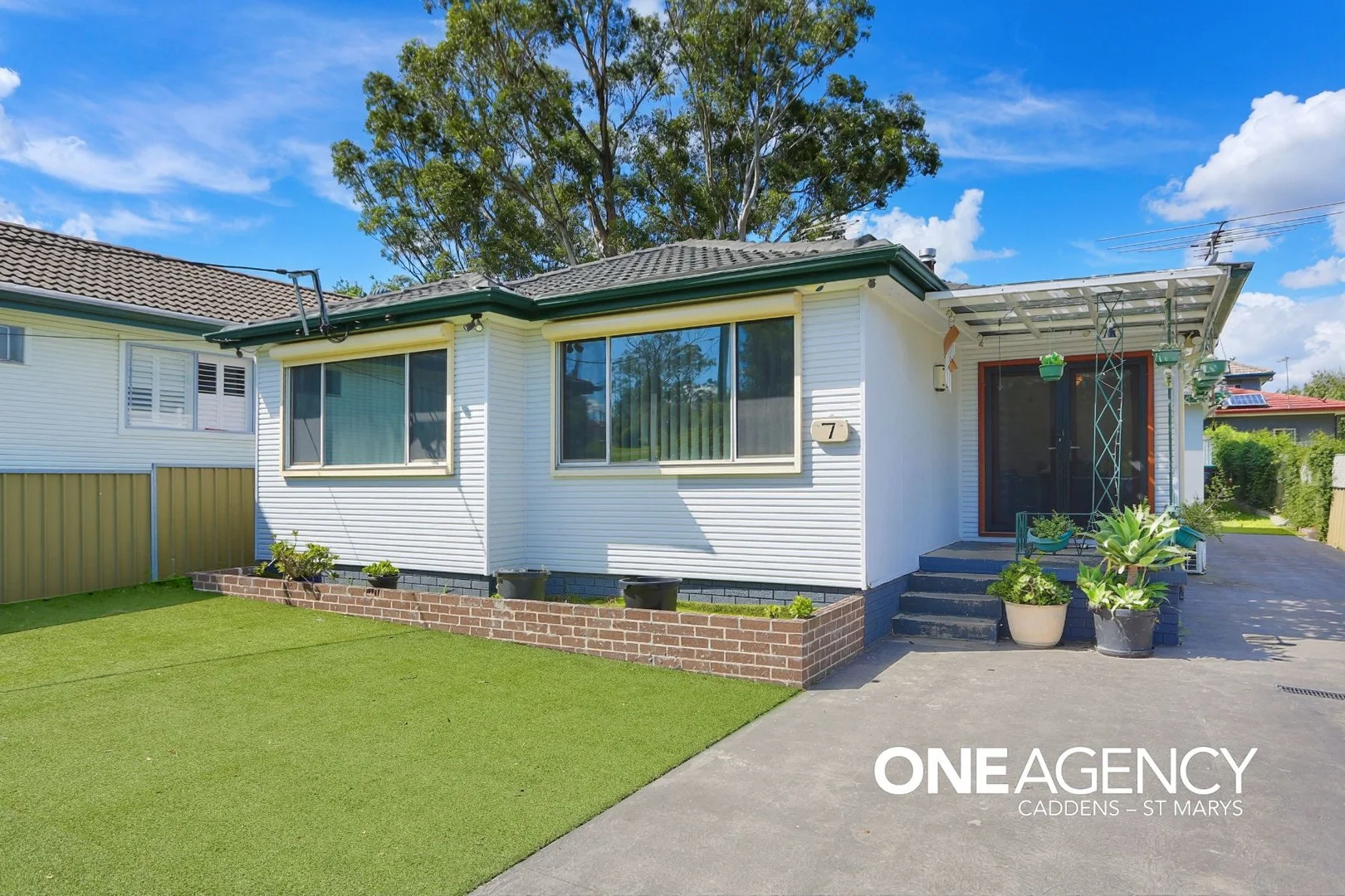 7 & 7a Chester Avenue, Cambridge Park NSW 2747