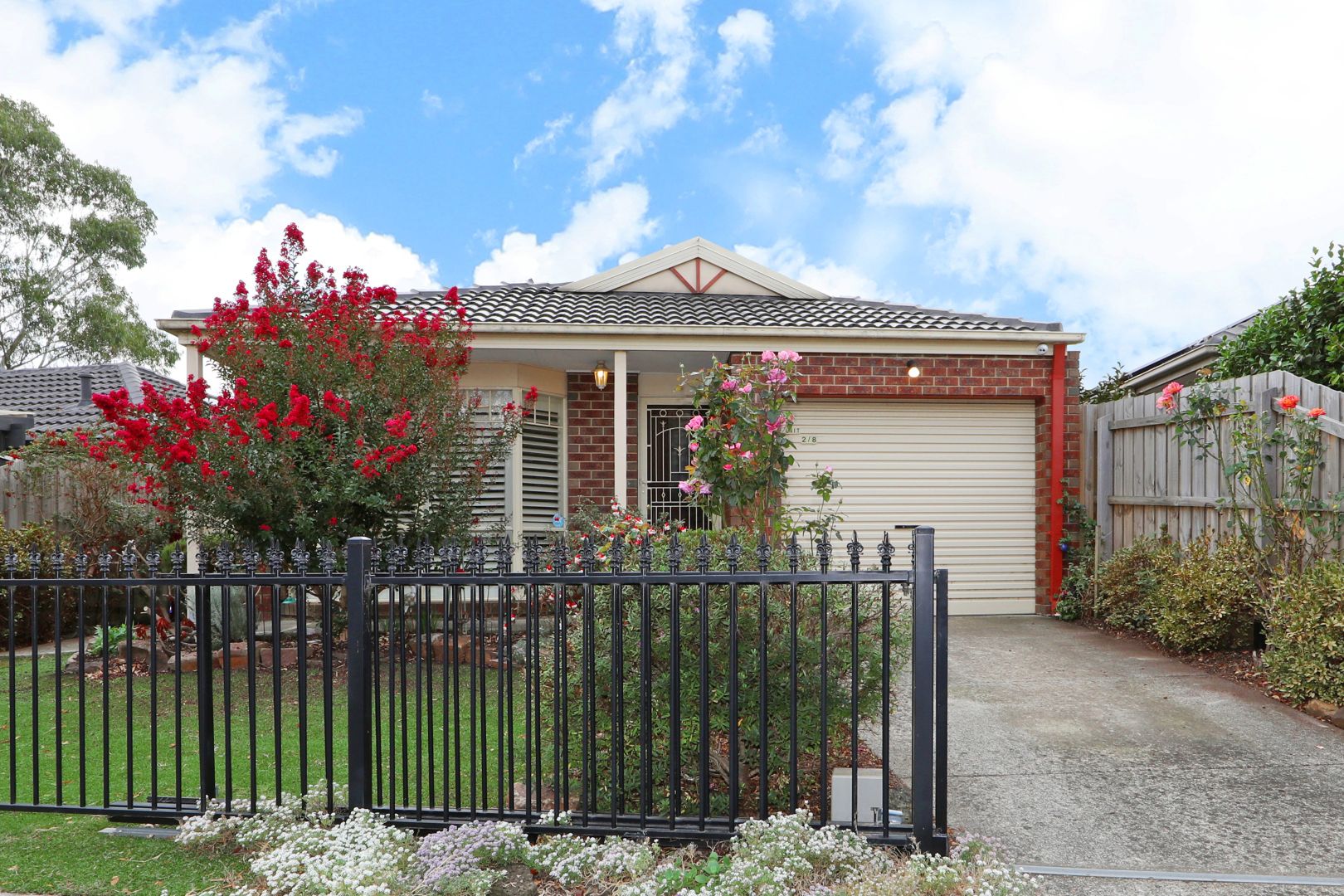 2/8 Poplar Close, Rowville VIC 3178, Image 1