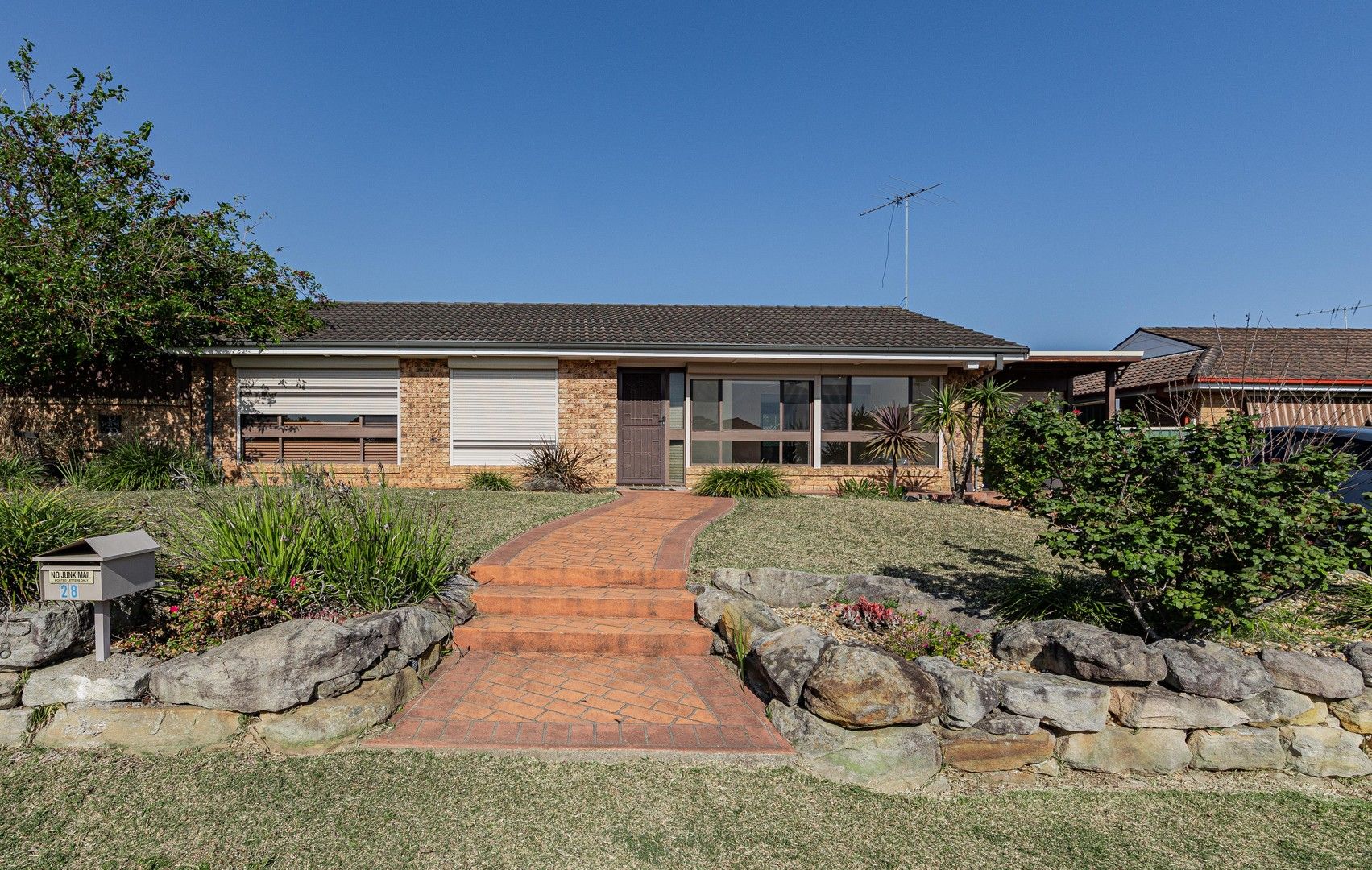 3 bedrooms House in 28 Harvey Circuit ST CLAIR NSW, 2759