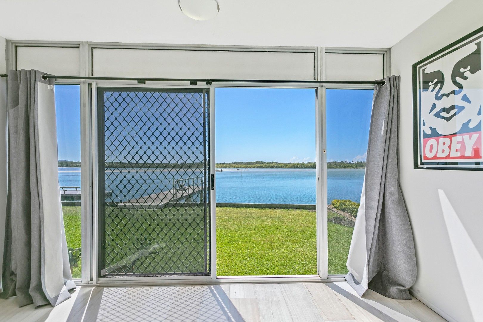 2 bedrooms Apartment / Unit / Flat in 1/76 Duporth Avenue MAROOCHYDORE QLD, 4558