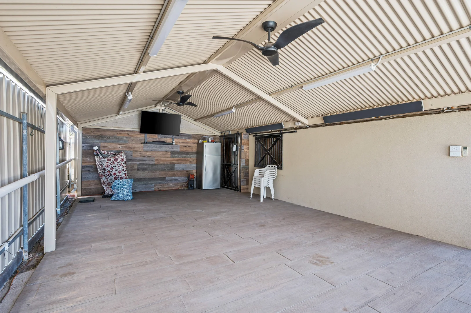 Additional image 17 of 27 Wheatsheaf Rd, Morphett Vale SA 5162