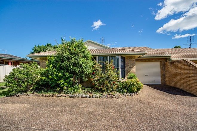 Picture of 1/16 Budgeree Drive, ABERGLASSLYN NSW 2320