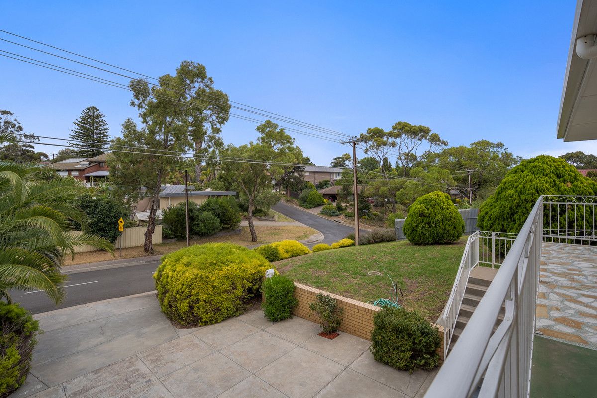 138 Brougham Drive, Valley View SA 5093, Image 2