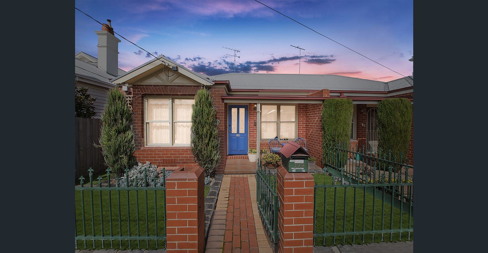 2 bedrooms Apartment / Unit / Flat in 1/199 Autumn Street GEELONG WEST VIC, 3218