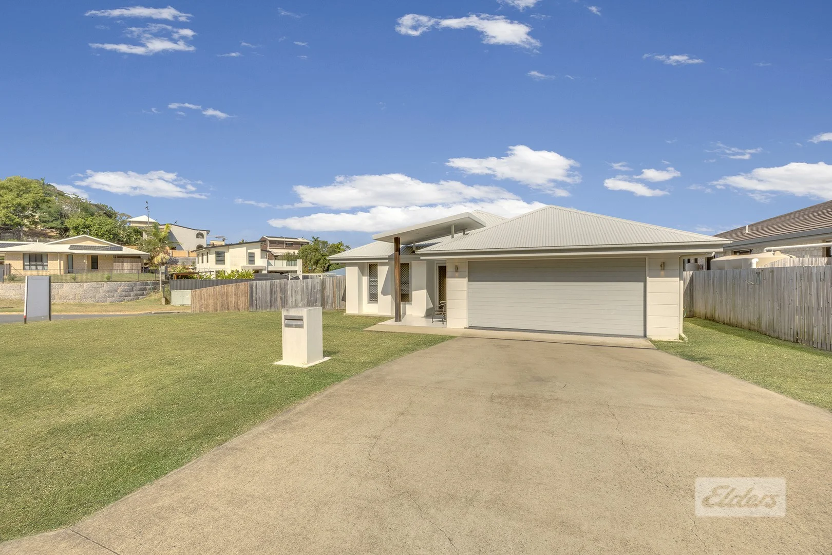 1 Wanda Drive, Boyne Island QLD 4680