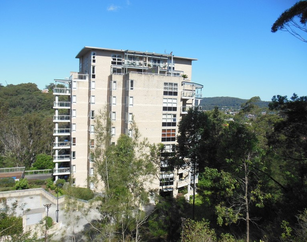 231/80 John Whiteway Drive, Gosford NSW 2250