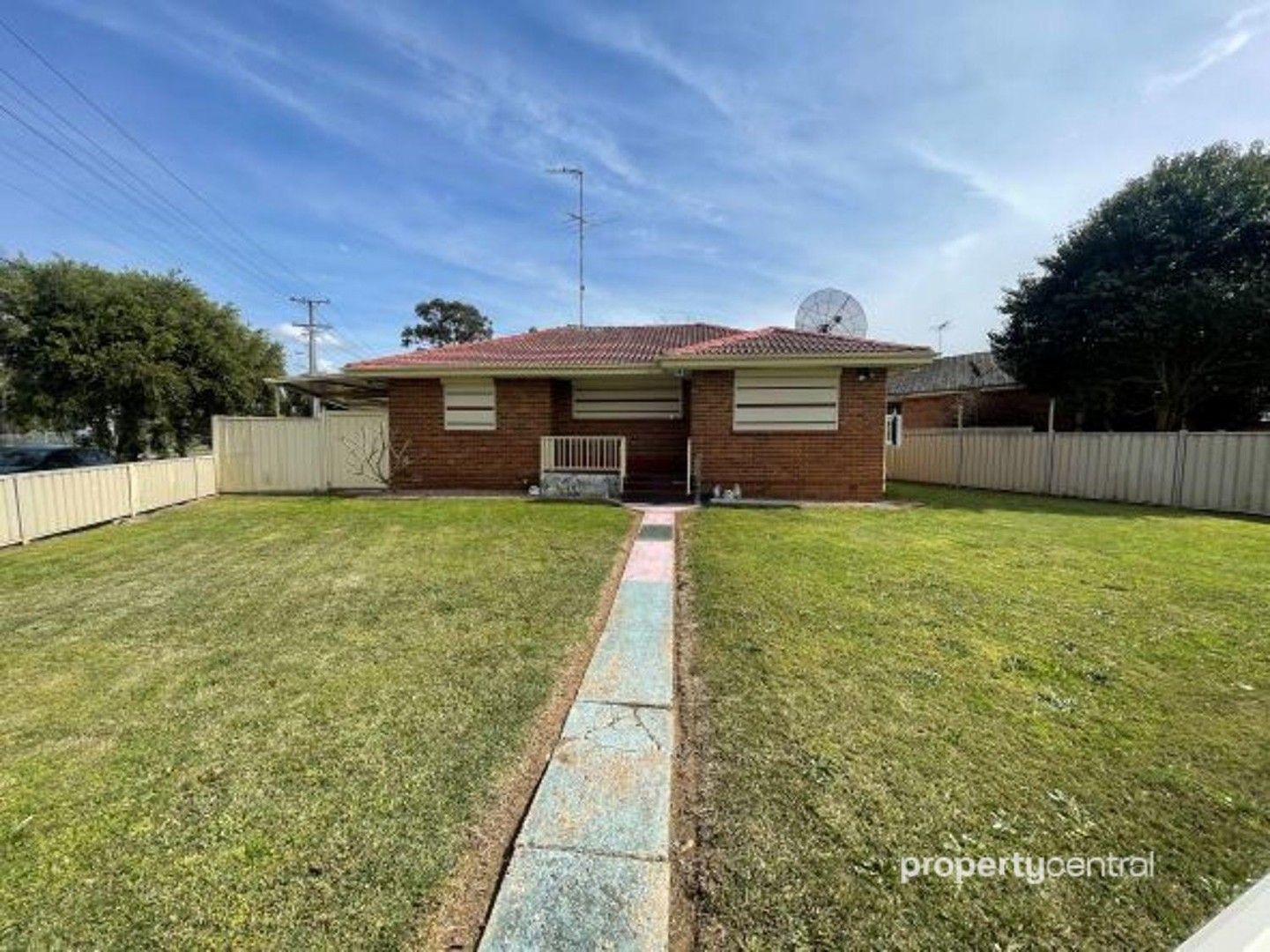 3 bedrooms House in 31 Bougainville Rd LETHBRIDGE PARK NSW, 2770