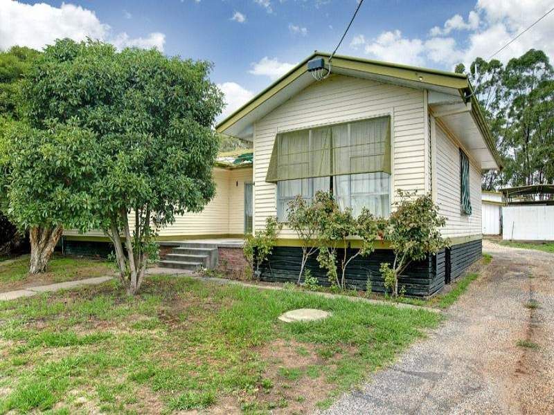 4 GRATTAN STREET, Seymour VIC 3660, Image 1