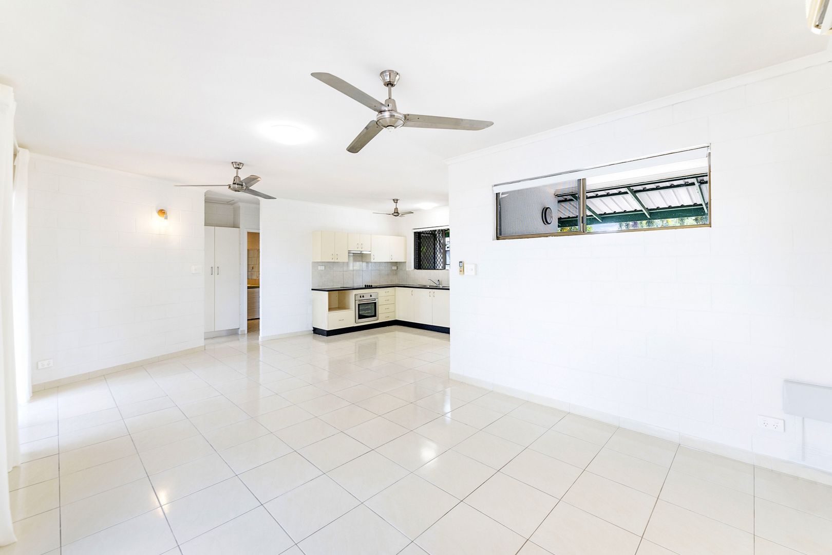 1/12 Gotham Street, Leanyer NT 0812, Image 2