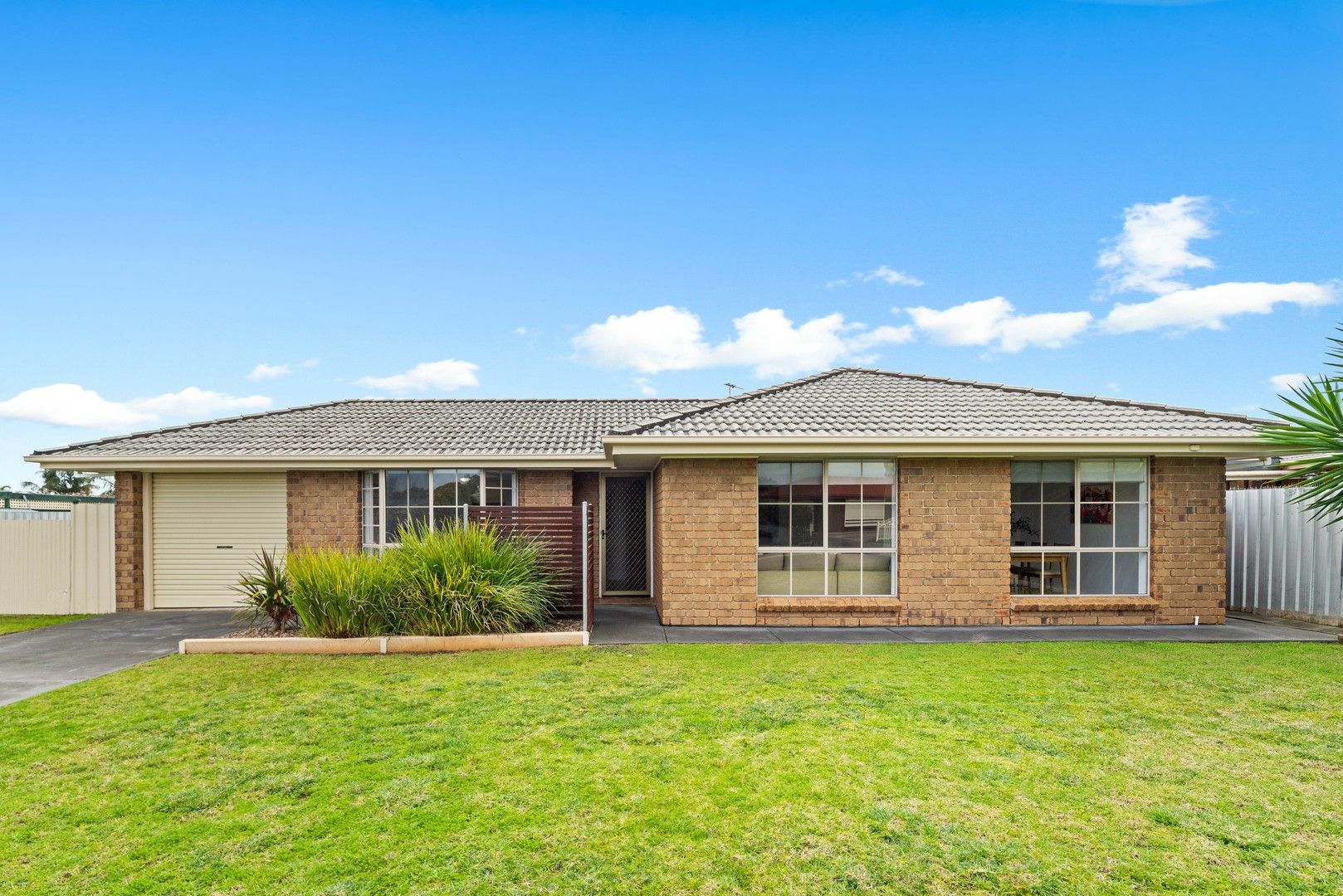 3 bedrooms House in 51 Cameron Road ALDINGA BEACH SA, 5173