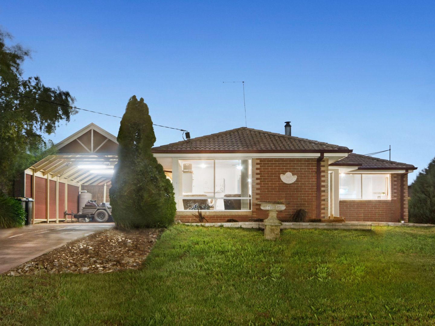 Property Report for 10 Muddy Lane, Myrniong VIC 3341