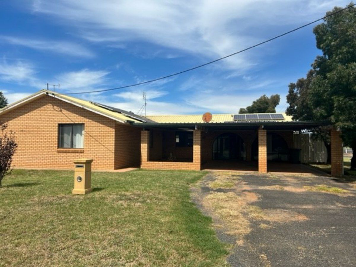 117 Commodore Crescent, Narromine Property History & Address Research Domain