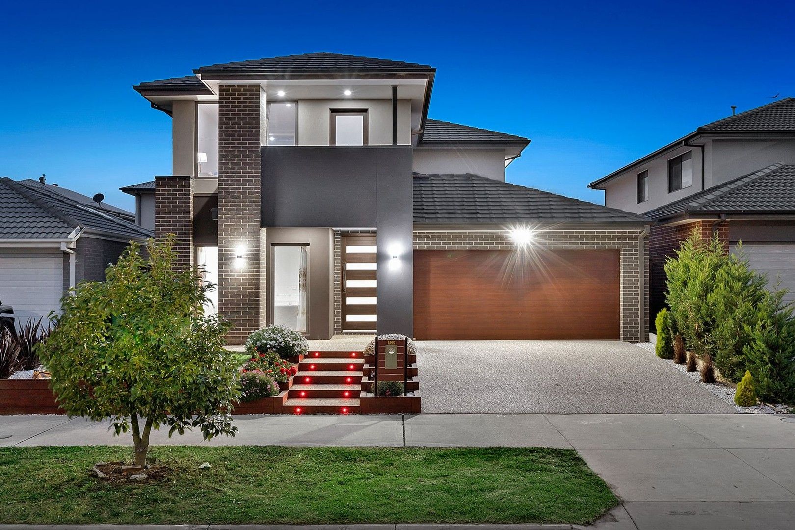 222 Duff Street, Cranbourne West VIC 3977, Image 0