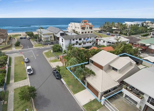 8 Seabeach Avenue, Mermaid Beach QLD 4218