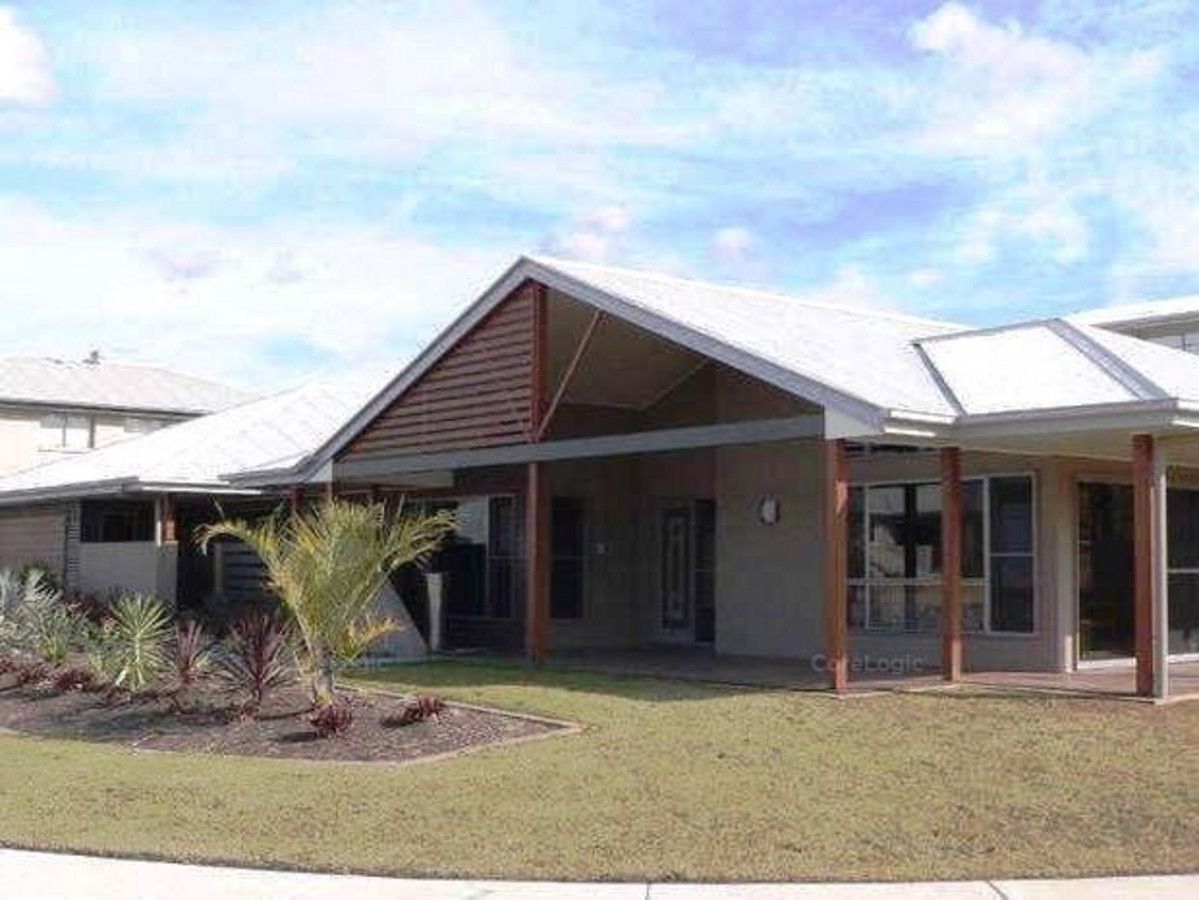 4 bedrooms House in 16 Rainlily Crescent UPPER COOMERA QLD, 4209