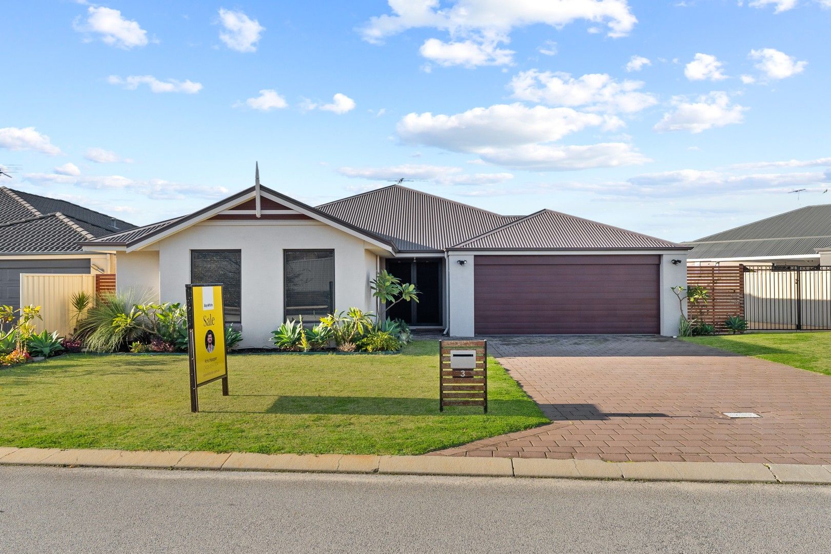 3 bedrooms House in 3 Battrass Loop BALDIVIS WA, 6171