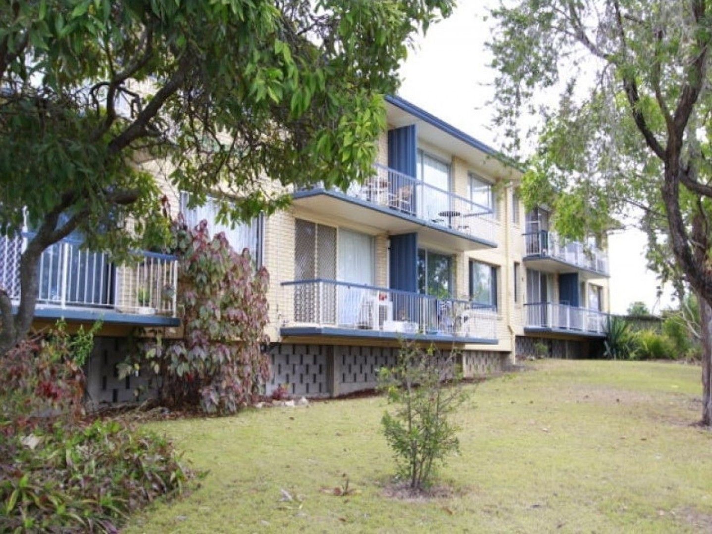 2 bedrooms Apartment / Unit / Flat in 3/36 Dean Street TOOWONG QLD, 4066