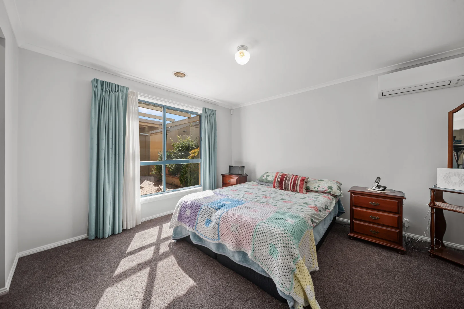 Additional image 13 of 13/2 Dines Place, Bruce ACT 2617