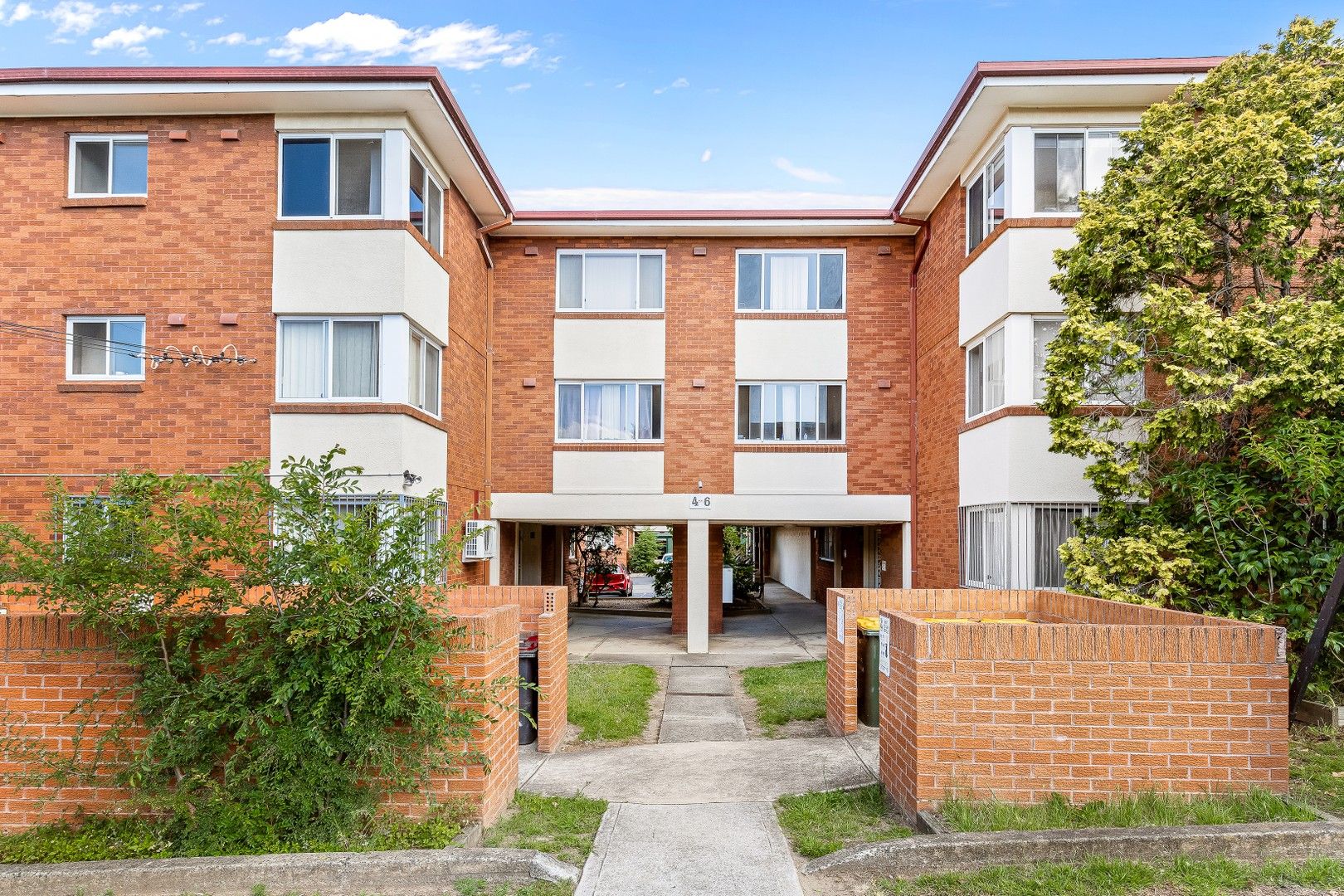 2 bedrooms Apartment / Unit / Flat in 28/4-6 Unara Street CAMPSIE NSW, 2194