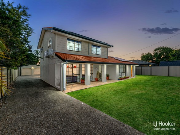 24 Bywater Street, Hillcrest QLD 4118