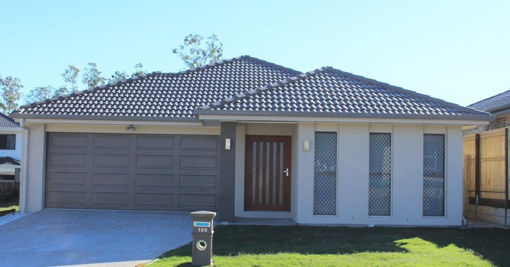 4 bedrooms House in 106 Invergarry Circuit HEATHWOOD QLD, 4110