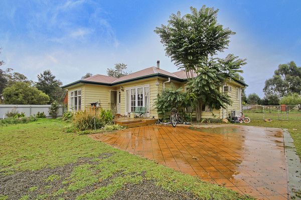 1 Nickless Street, Chiltern VIC 3683, Image 0