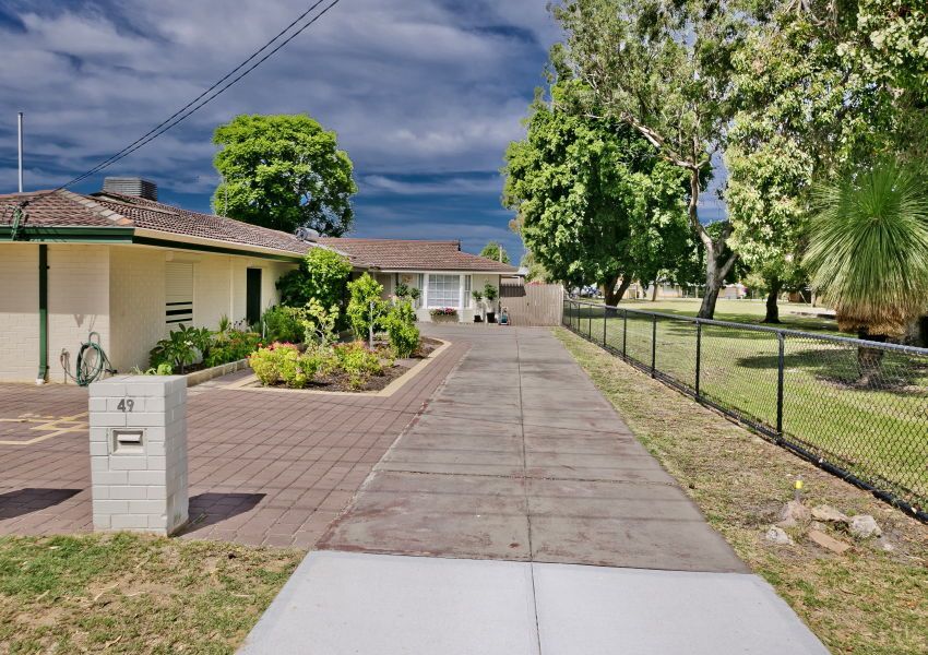 3 bedrooms House in 49 Leeds Street DIANELLA WA, 6059