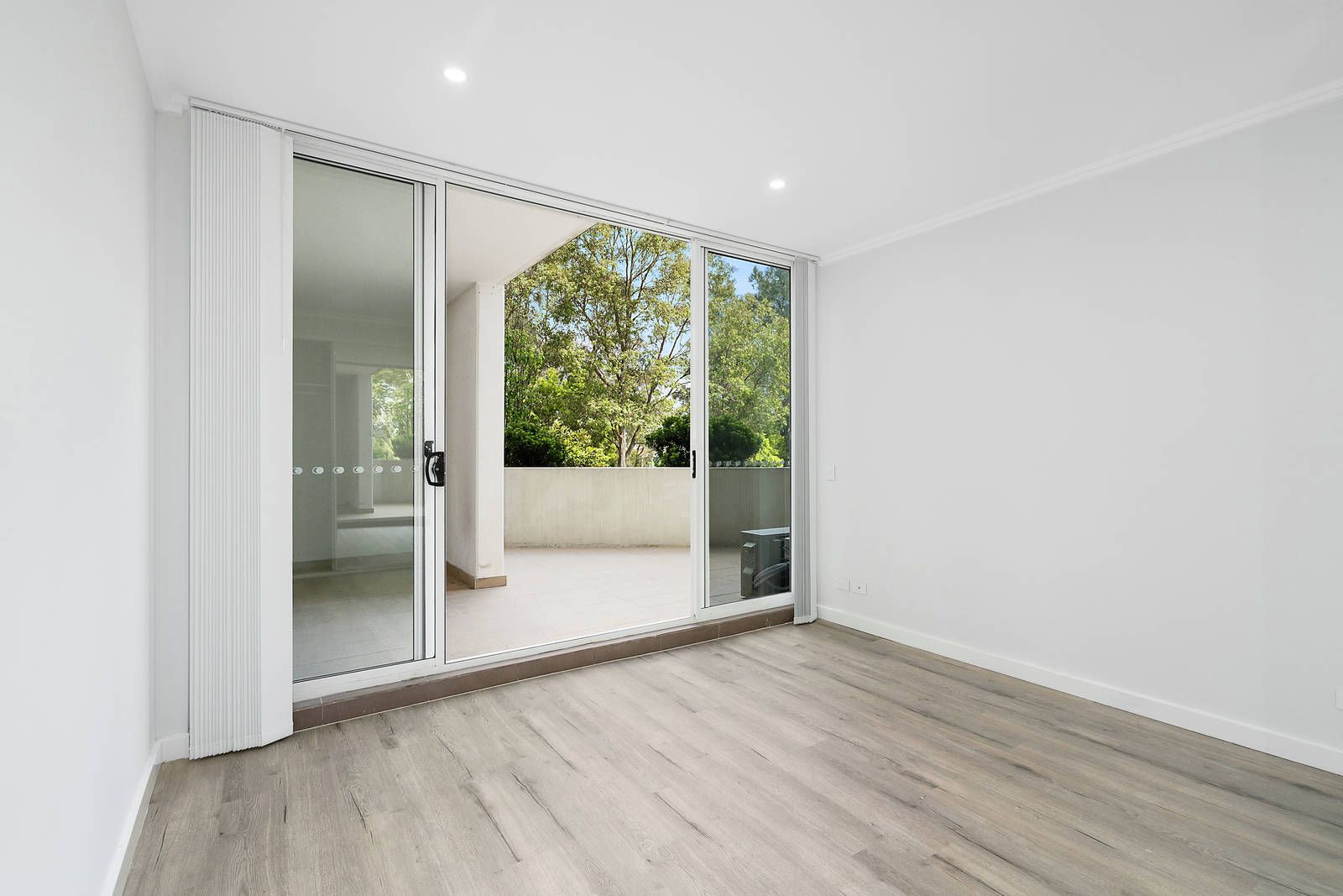 1 bedrooms Apartment / Unit / Flat in 102/3 George Street WARWICK FARM NSW, 2170