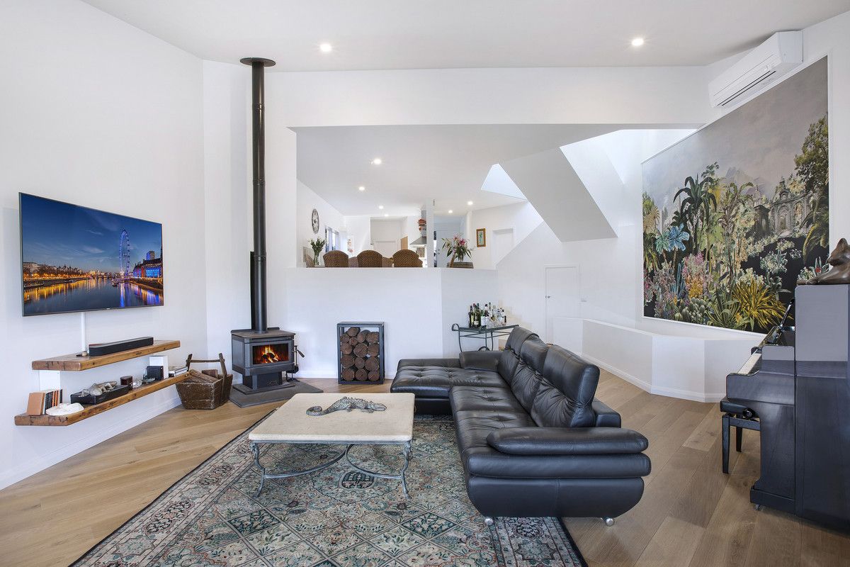 Melbourne inden længe Lille bitte 22 Tobruk Avenue, Cremorne | Property History & Address Research | Domain