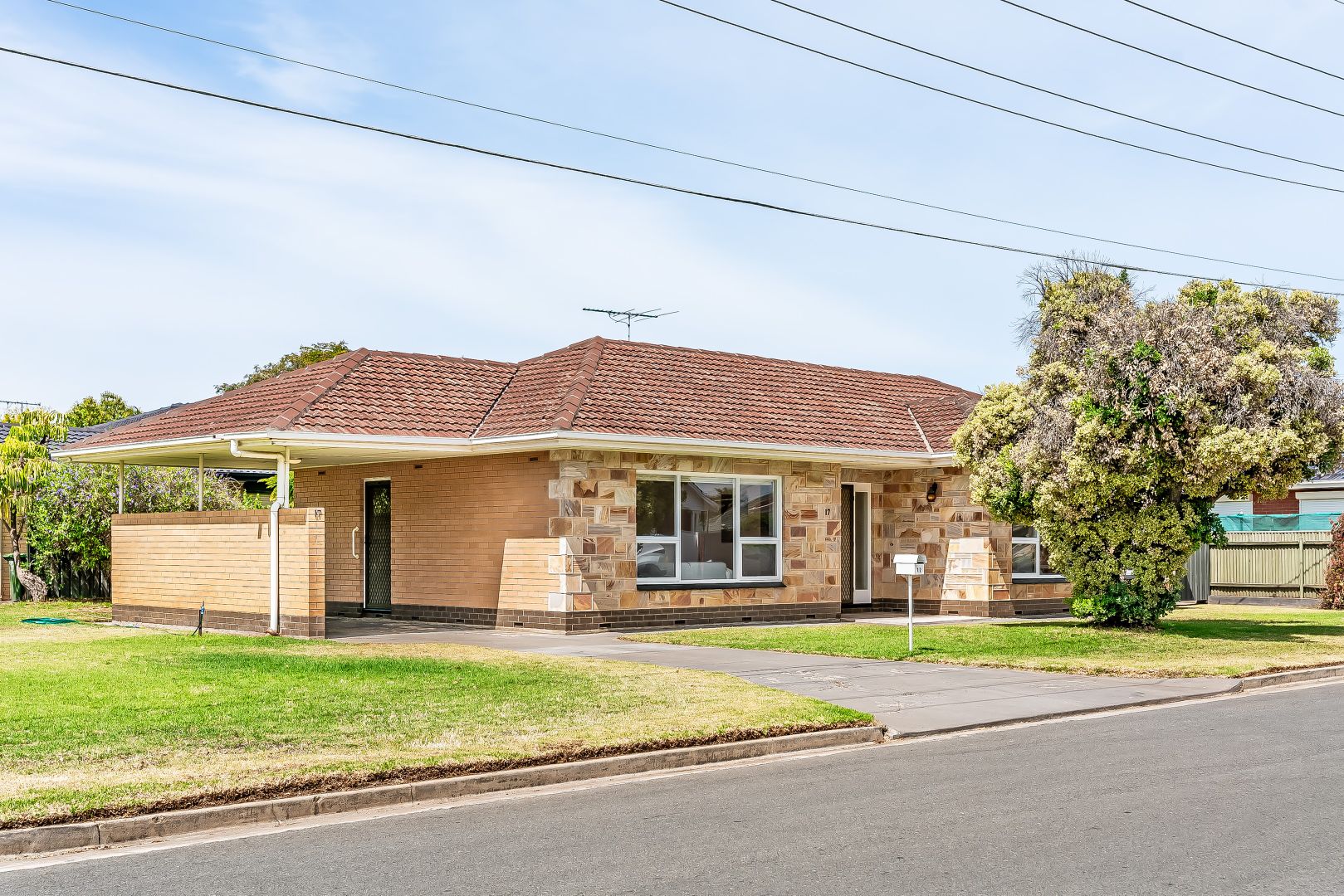 17 Poplar Street, West Beach SA 5024, Image 1