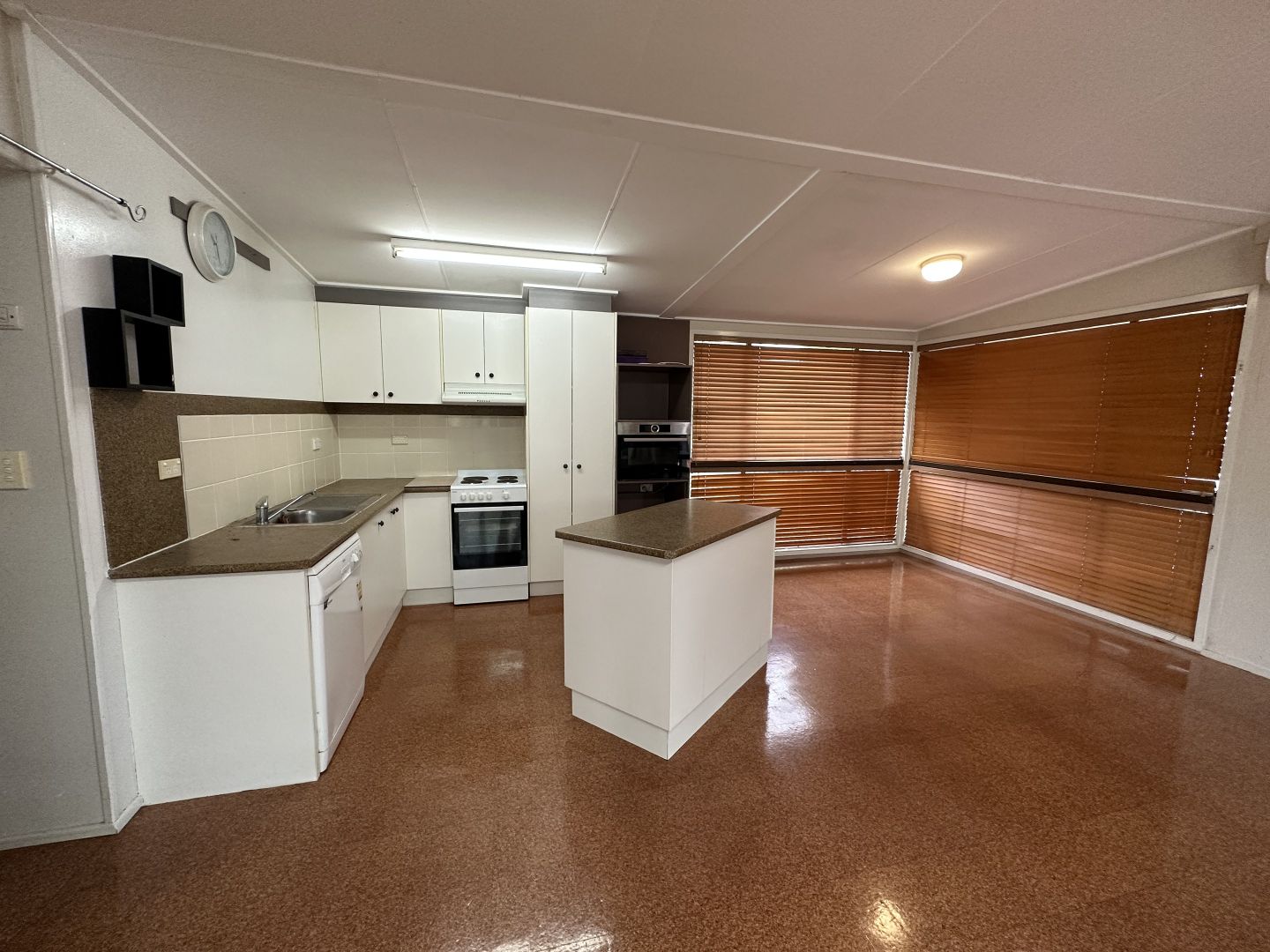 118 Galah Street, Longreach QLD 4730 House For Rent 350 Domain