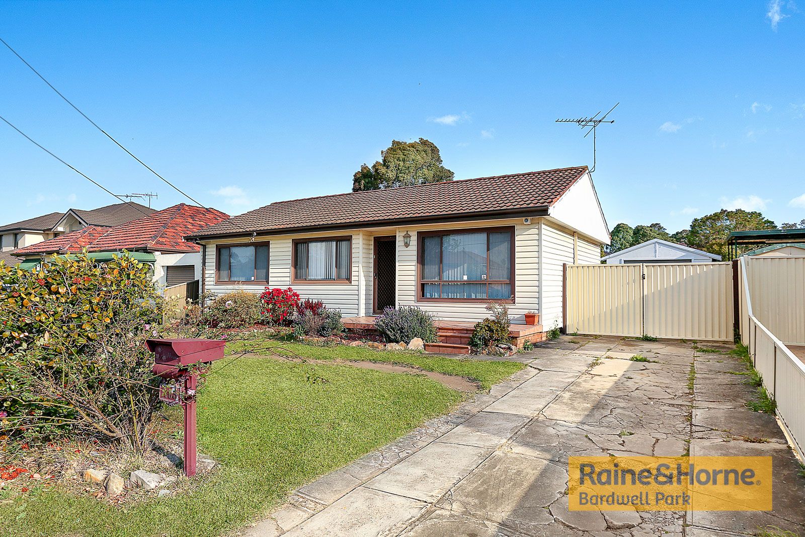 105 Beaconsfield street, Revesby NSW 2212, Image 0