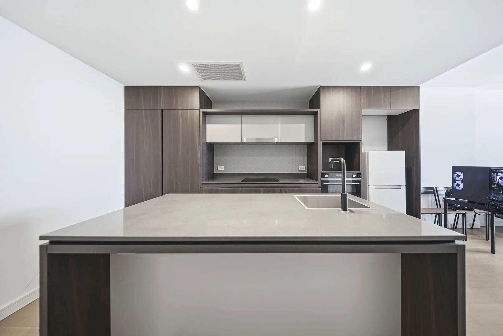 Additional image 5 of 704/509 Hunter Street, Newcastle NSW 2300