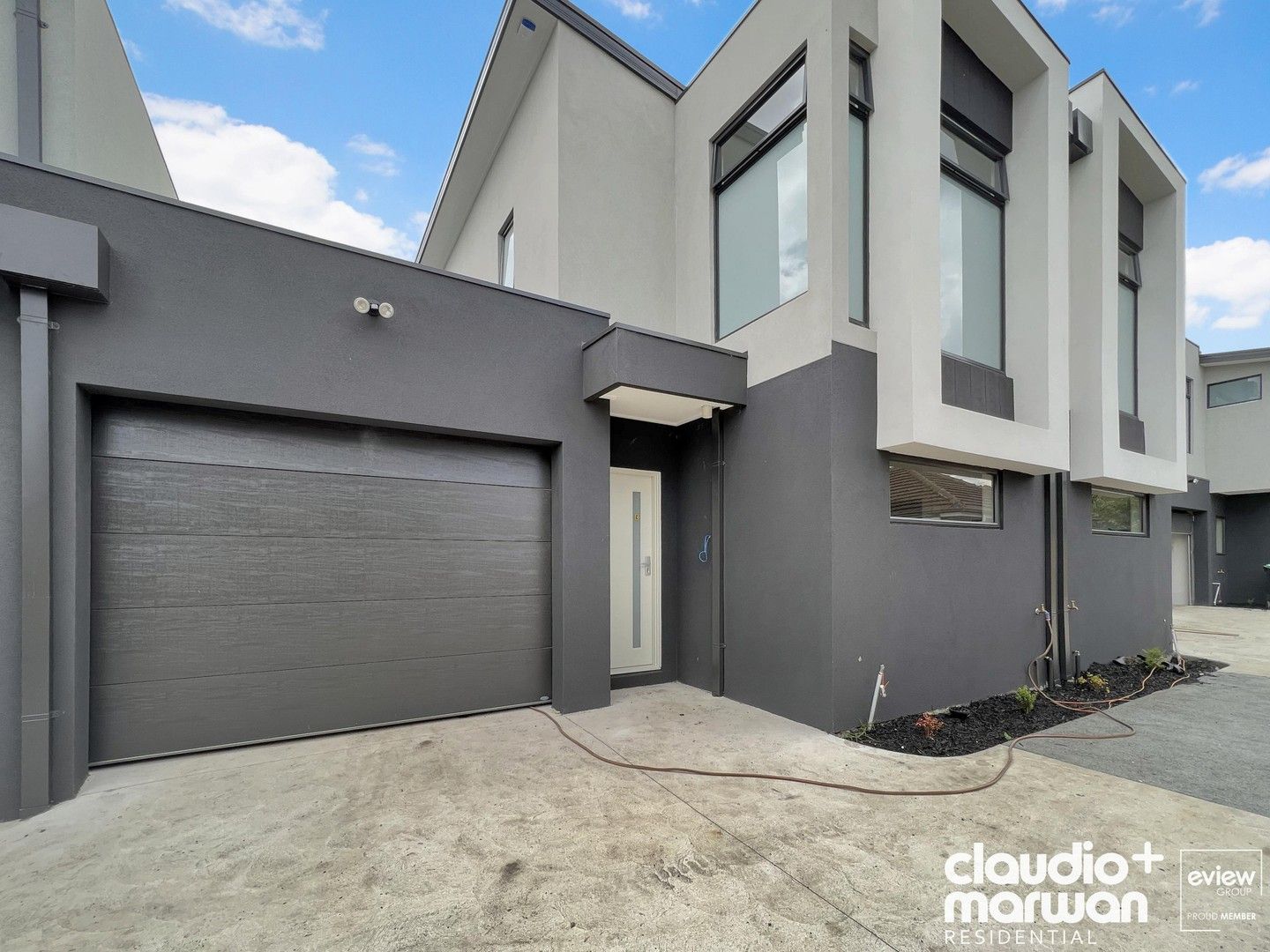 2 bedrooms Townhouse in 2/108 Lahinch Street BROADMEADOWS VIC, 3047