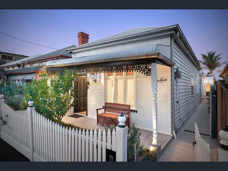3 bedrooms House in 5 Crook Street BRUNSWICK VIC, 3056
