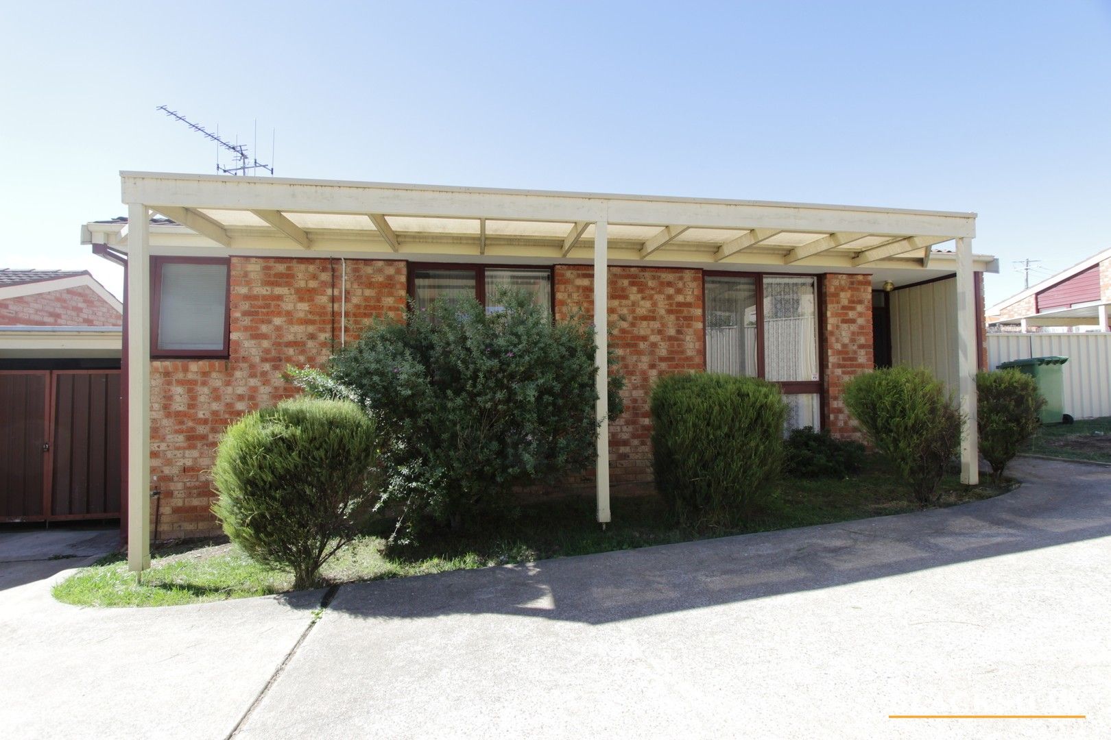 2/17 Henderson Road, Queanbeyan NSW 2620, Image 0