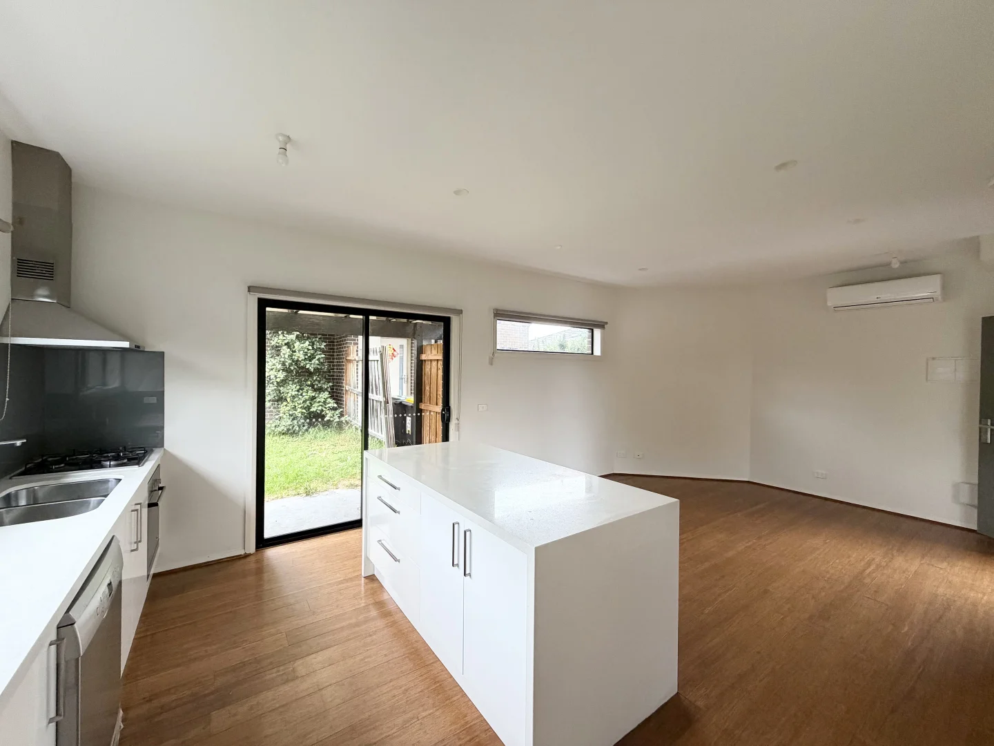 Additional image 4 of 2/116 Kanooka Grove, Clayton VIC 3168