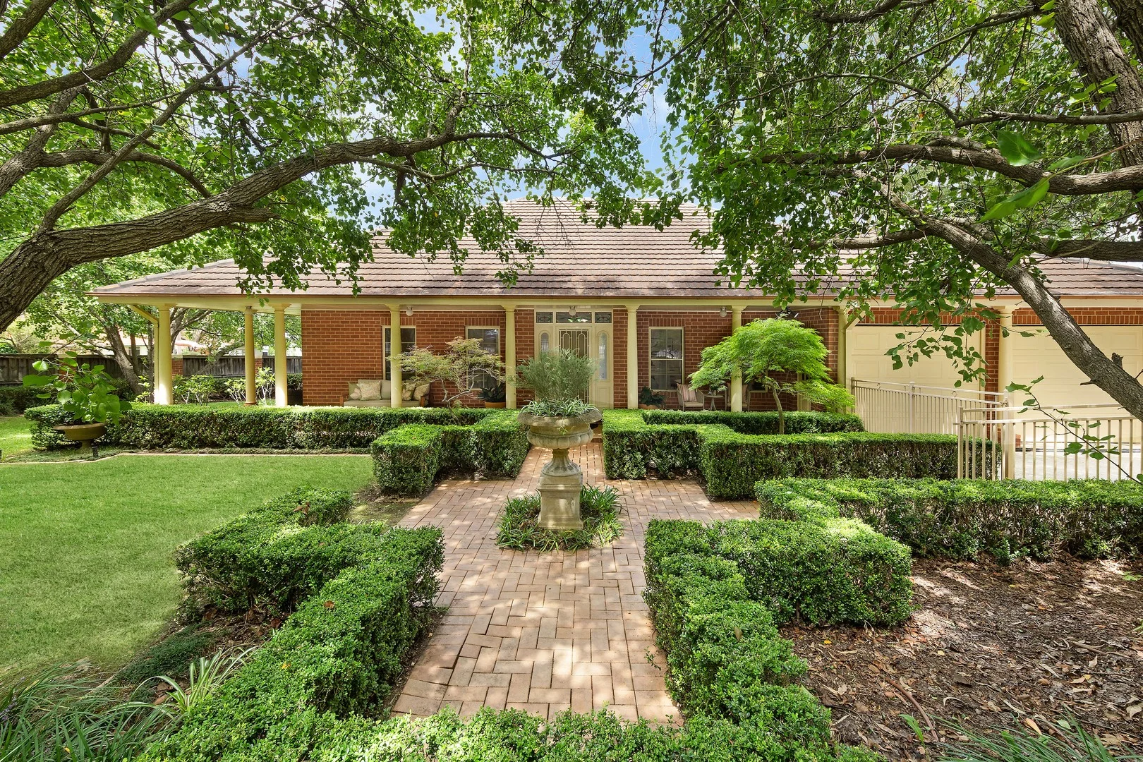 2 Vernon Street, Turramurra NSW 2074