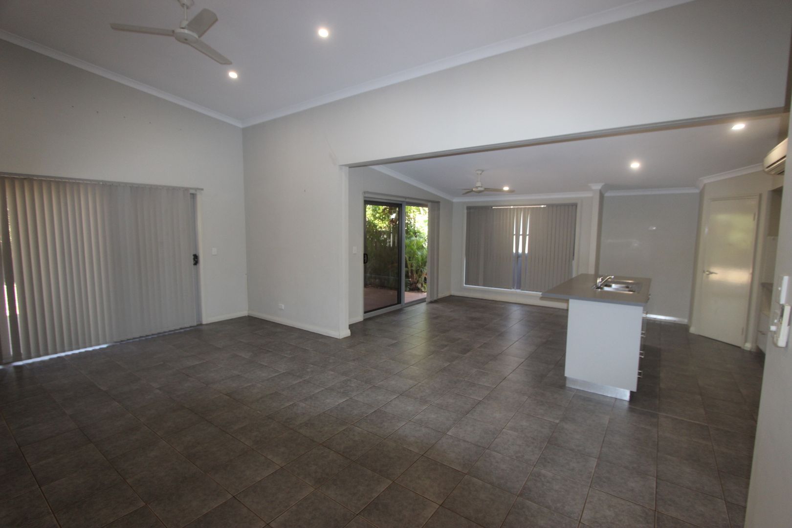 6 Pinnacle Street, Nickol WA 6714, Image 2