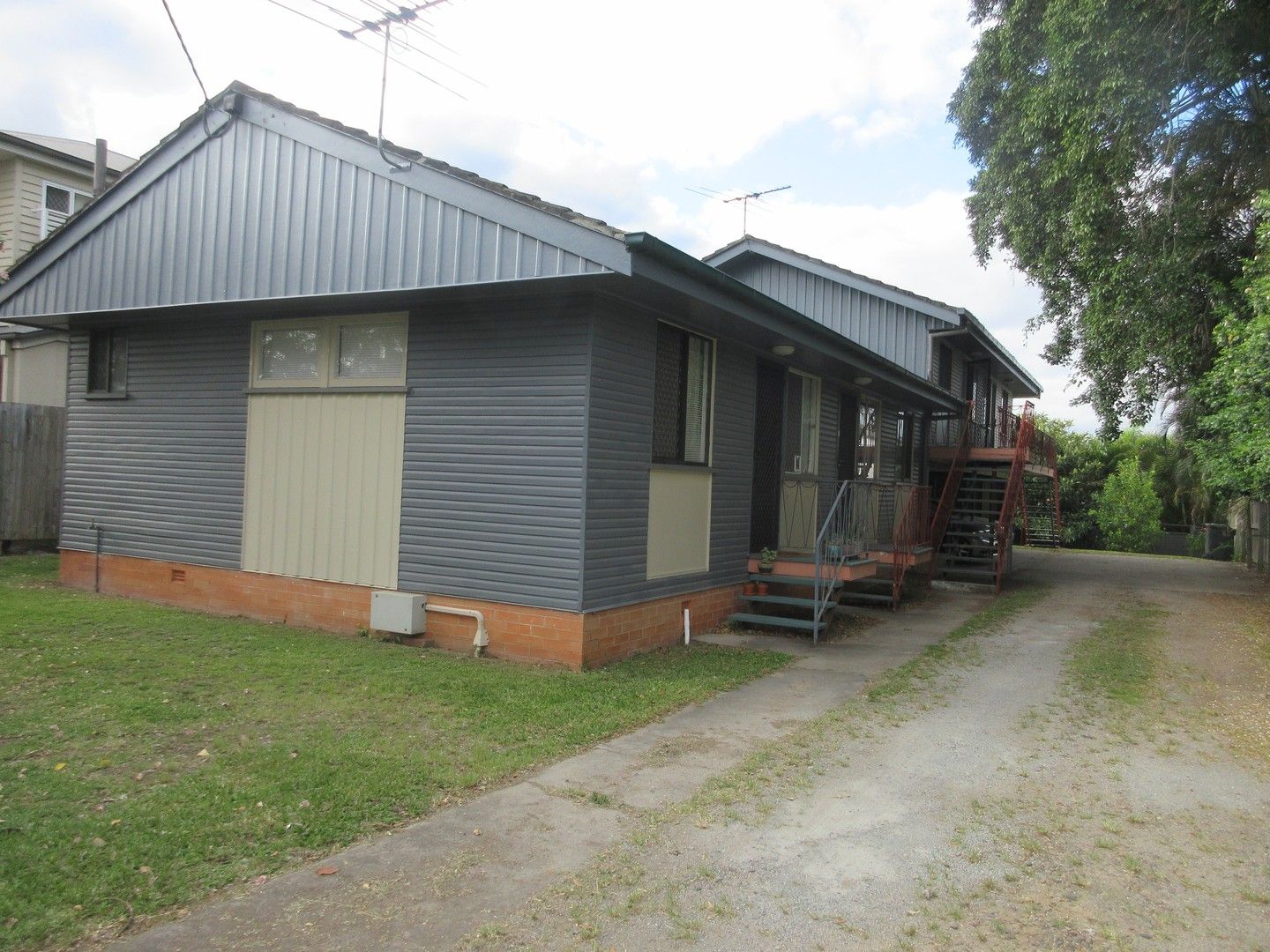 1 bedrooms Apartment / Unit / Flat in 2/29 Lloyd Street CAMP HILL QLD, 4152