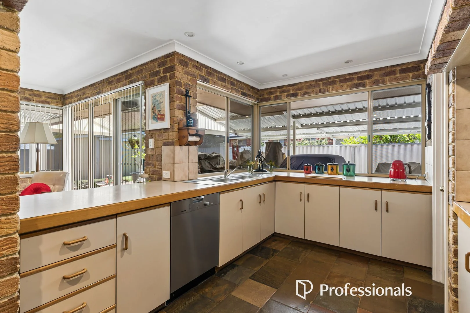 Additional image 20 of 9 Winston Crescent, Viveash WA 6056