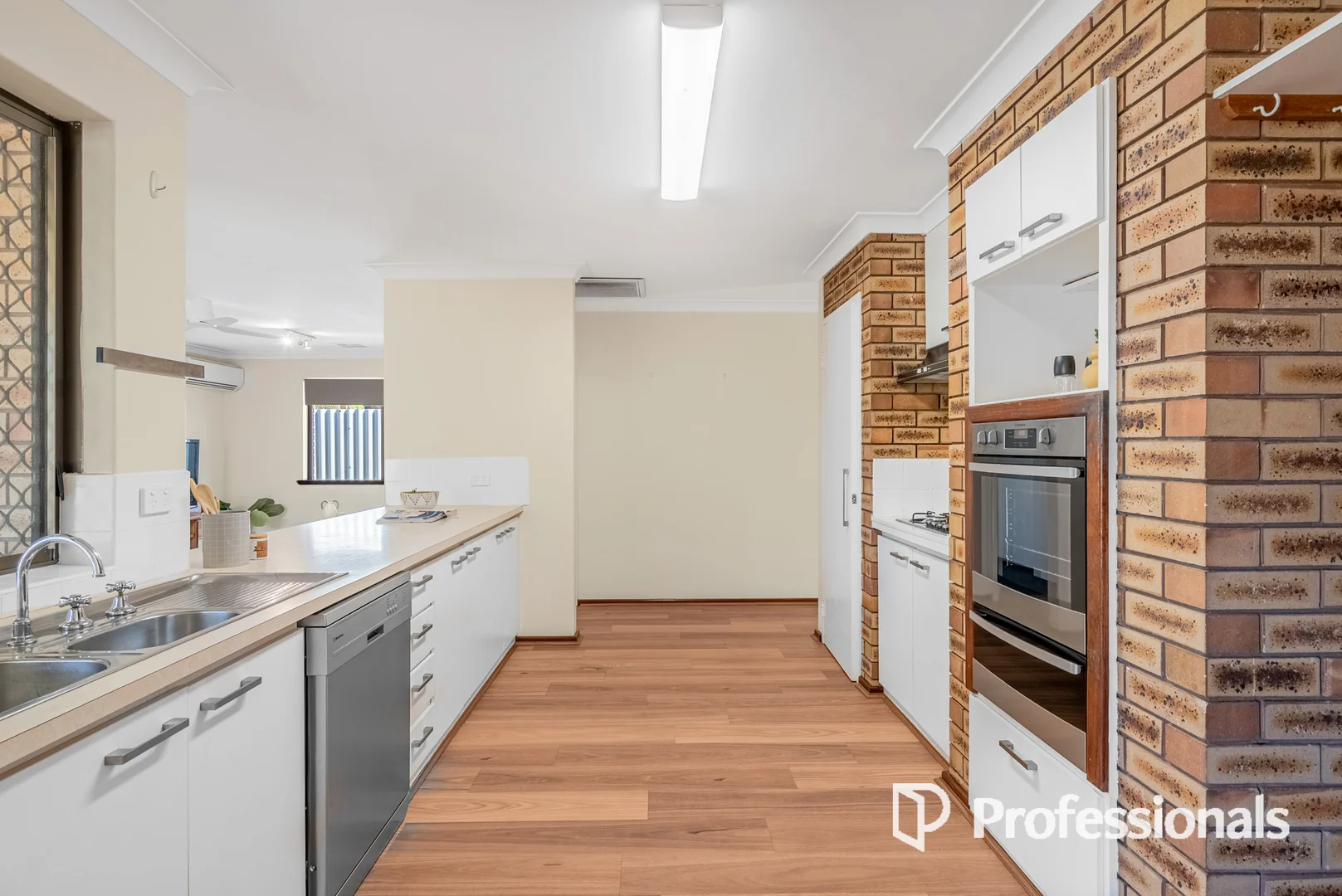 Additional image 8 of 49 Twickenham Drive, Kingsley WA 6026