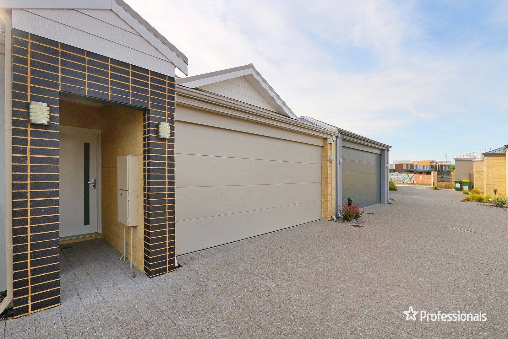 2/2 Whitmore Loop, Harrisdale WA 6112, Image 1