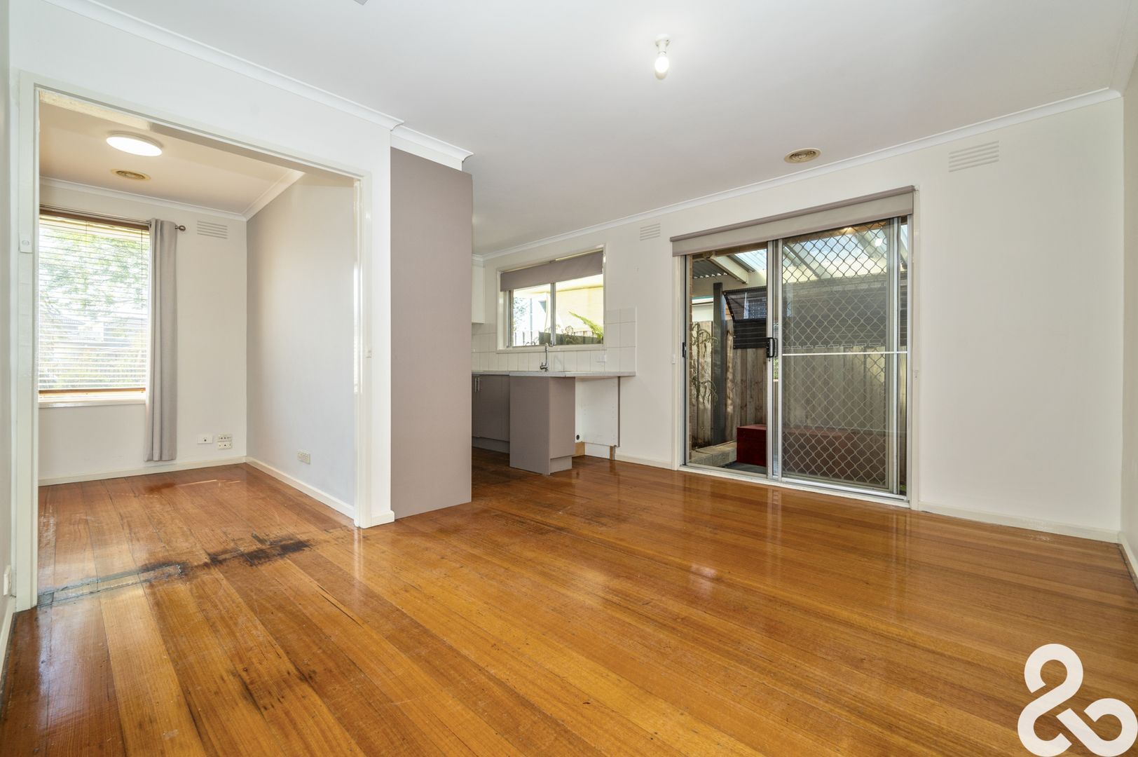 1/5 Acheron Street, Epping VIC 3076, Image 2