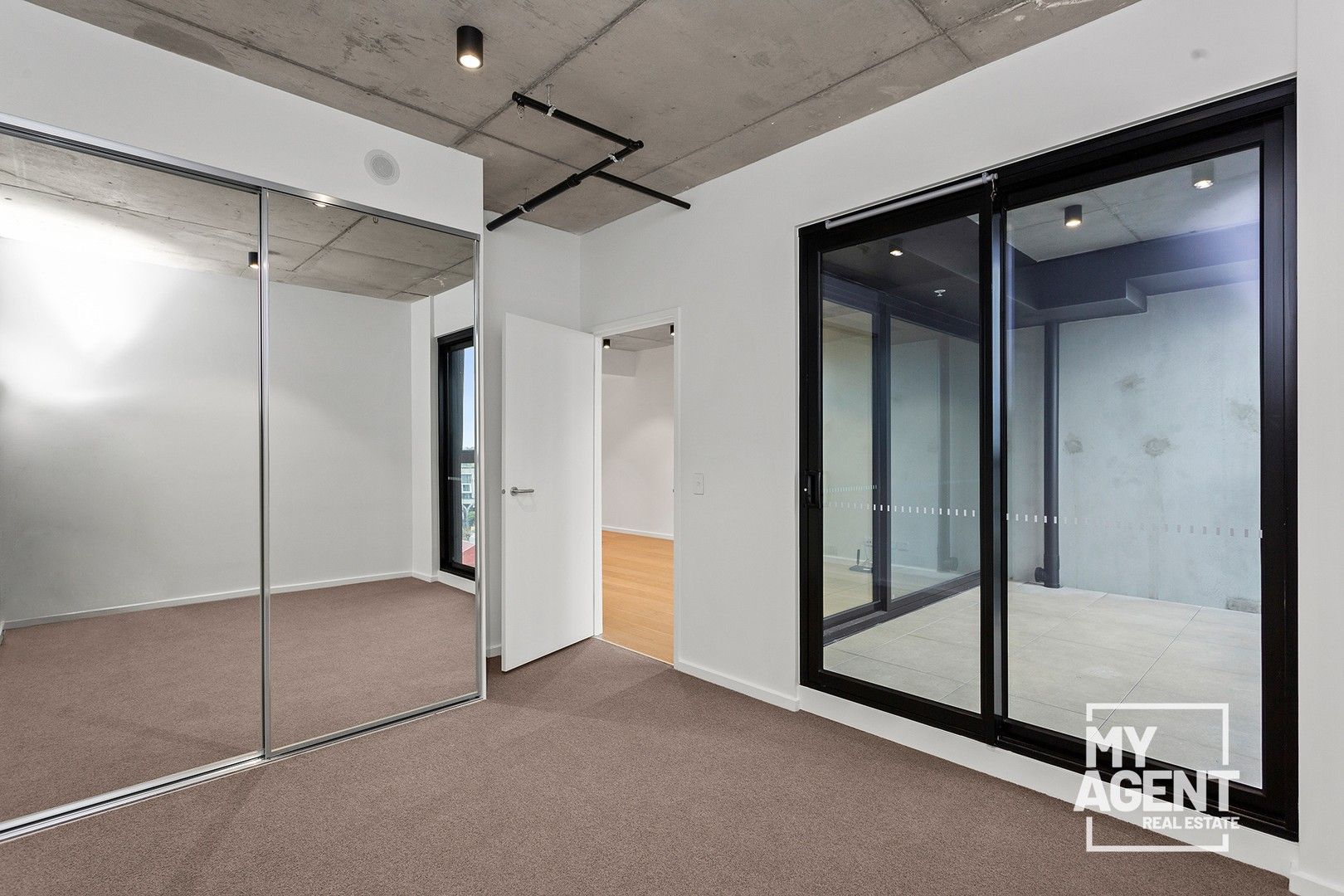 2 bedrooms Apartment / Unit / Flat in 805/94-104 Buckley St FOOTSCRAY VIC, 3011
